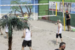 Ein Dorf beacht Volleyball