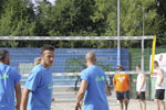 Ein Dorf beacht Volleyball